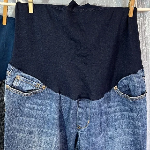 5 for $10 💜 Maternity pants and shorts bundle - Picture 3 of 10